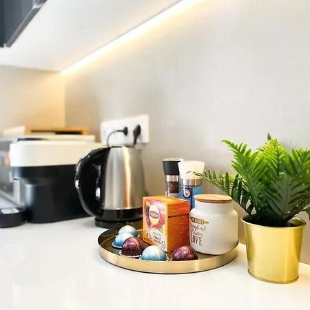 3 Bedroom Near Flisvos * Athènes
