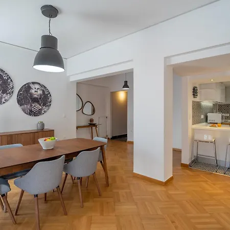 Close Acropolis View 3 Bd * Athens