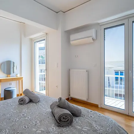 Close Acropolis View 3 Bd * Athens