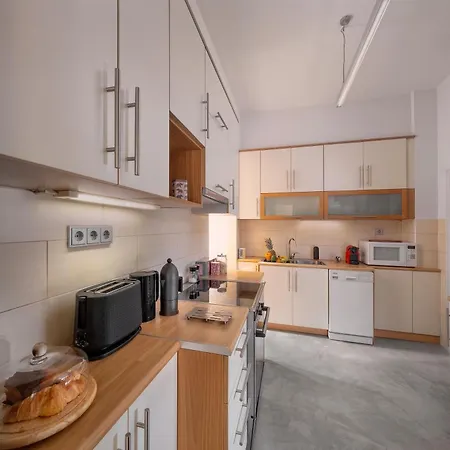 Apartment Modern In Acropolis Area *