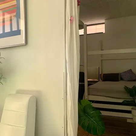 A Bright Art House With Parking Near Oaka For A Short *