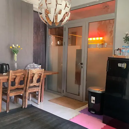 Holiday home A Bright Art House With Parking Near Oaka For A Short Athens