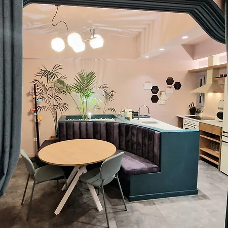 Apartment Secret Garden Downtown Athens