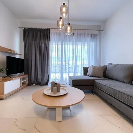 Apartment Urban Oasis In Ellinikon - Athenean Athens