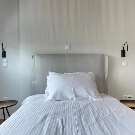 Urban Oasis In Ellinikon - Athenean Apartment