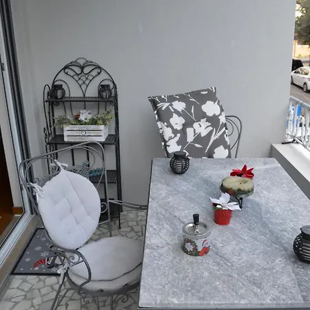 Classy Apt. Sokratous
