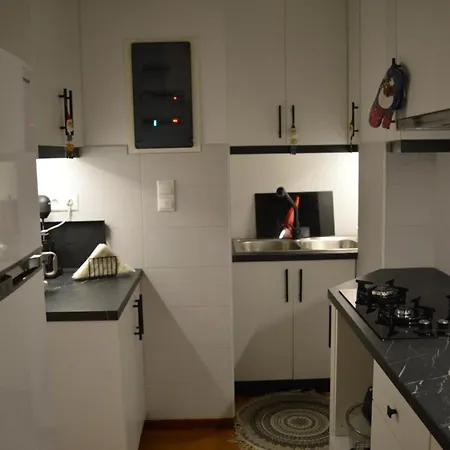 Classy Apt. Sokratous