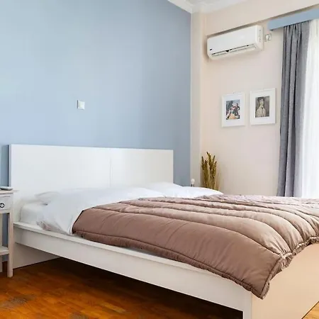 Amazing Huge Bright Full 3bdr Inacropolis Apartment *