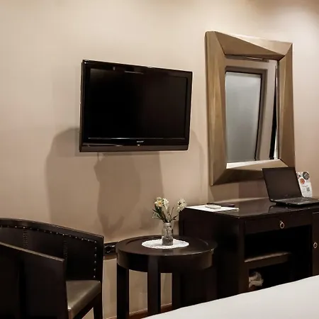 Hotel Areos 3*