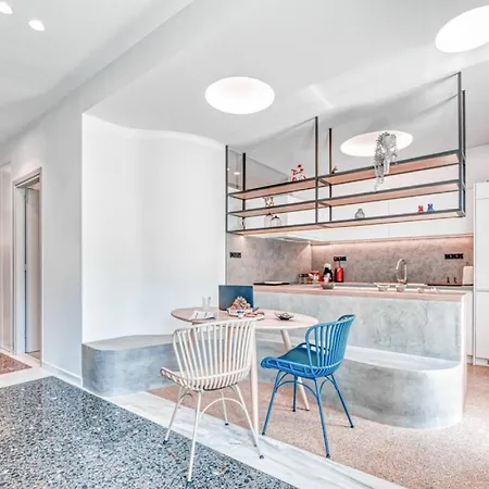 Comfortable Living In 2br *