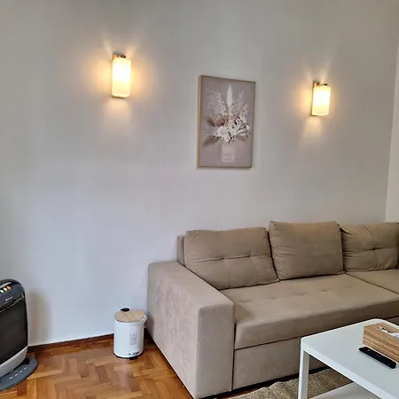Apartment Comfortable 3rd Floor Near Metro *