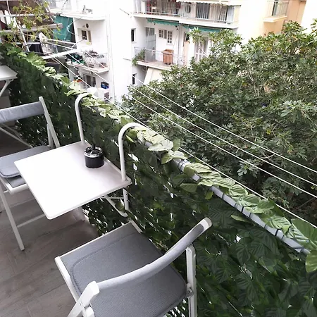 Apartment Comfortable 3rd Floor Near Metro