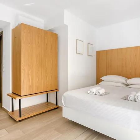 Elia Kolonaki Luxury 3* Athens