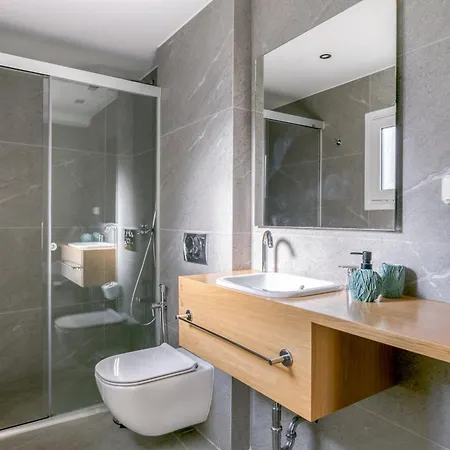 Elia Kolonaki Luxury
