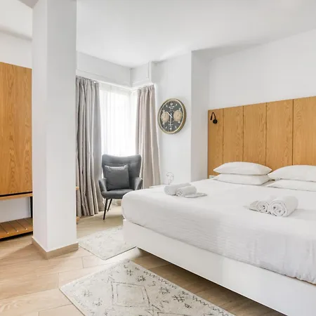 Elia Kolonaki Luxury