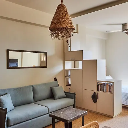 Ξενοδοχείο με διαμερίσματα Mosaics Boutique