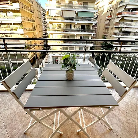 Cozy By The Sea In Paleo Faliro Apartment