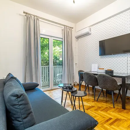 Apartment Gk Embassy