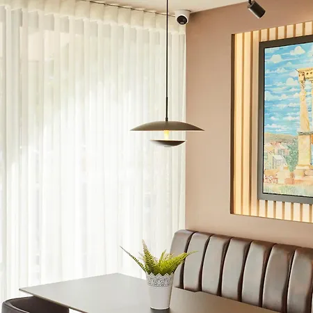 Hotel Urban Frame Acropolis 3*