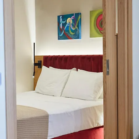 Urban Frame Acropolis Hotel 3*