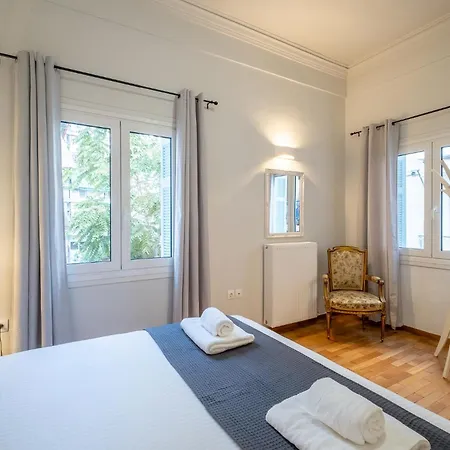 Apartment Central5 Boutique With Common Garden Next To Metro Athens