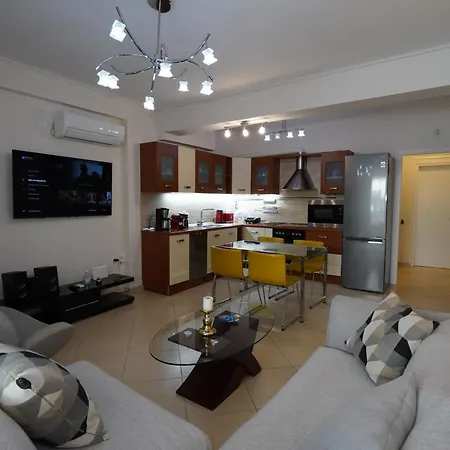 Apartman Garden Next To The Mall -private Parking