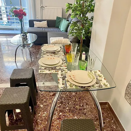 Olive Tree Deluxe 70m From Metro Apartment *