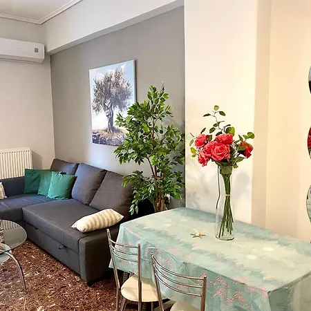 Apartment Olive Tree Deluxe 70m From Metro Athens