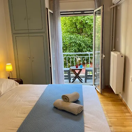 Olive Tree Deluxe 70m From Metro Apartment *