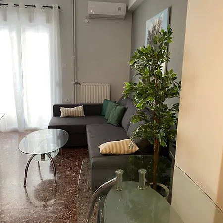Olive Tree Deluxe 70m From Metro Apartment *
