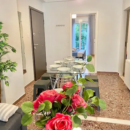Olive Tree Deluxe 70m From Metro Athens