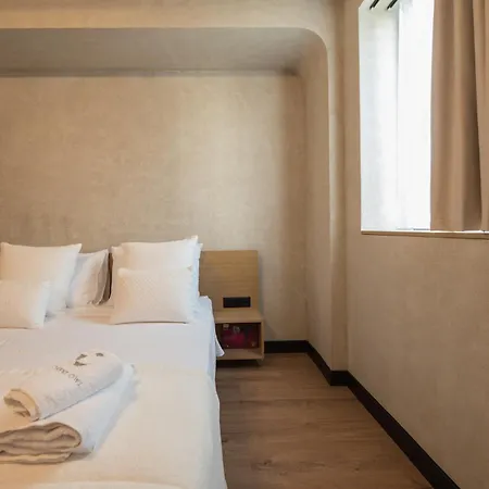Athensowl Aparthotel *