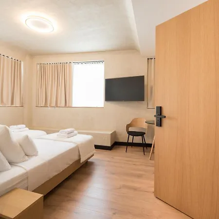Athensowl Aparthotel Atene
