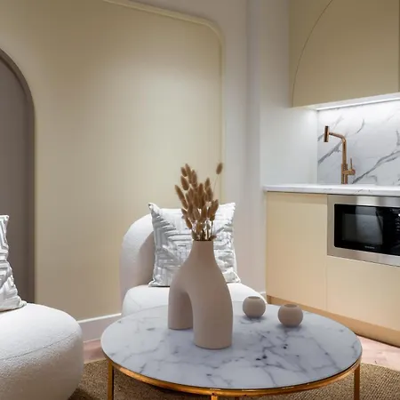 Dion Luxury * Athens