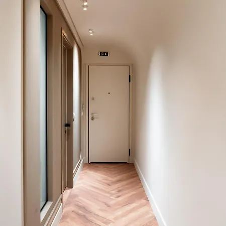 Dion Luxury * Athens