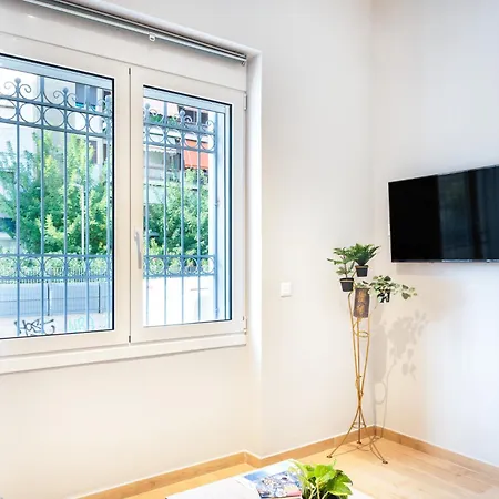 Apartment Kazi 3 *