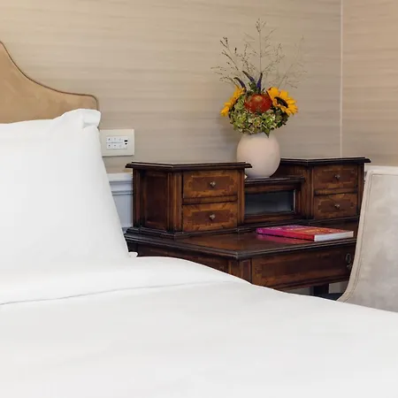 King George, A Luxury Collection Hotel, 5*