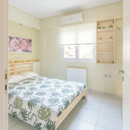 Family Sunny 2 Bedroom 1700M Center 50M Busstop,300M Busstop Acropolis Athens