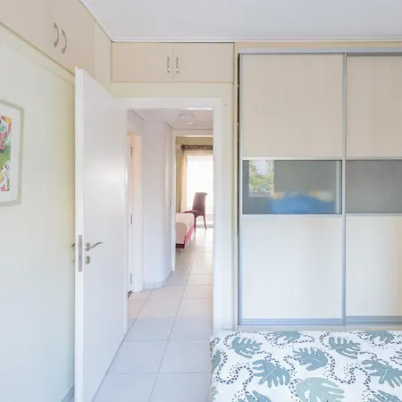 Family Sunny 2 Bedroom 1700M Center 50M Busstop,300M Busstop Acropolis
