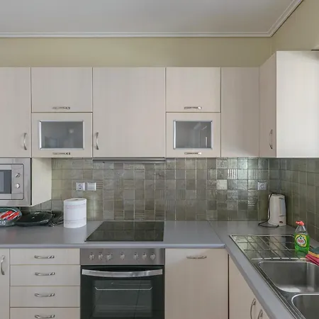 Apartment Family Sunny 2 Bedroom 1700M Center 50M Busstop,300M Busstop Acropolis Athens