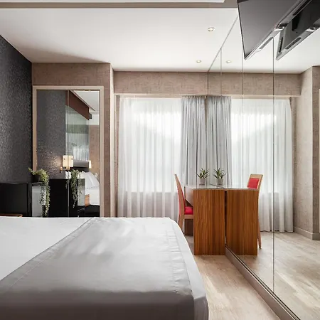 Hotel Lacoba 2*