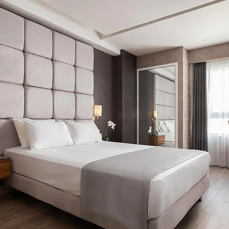 Hotel Lacoba 2*