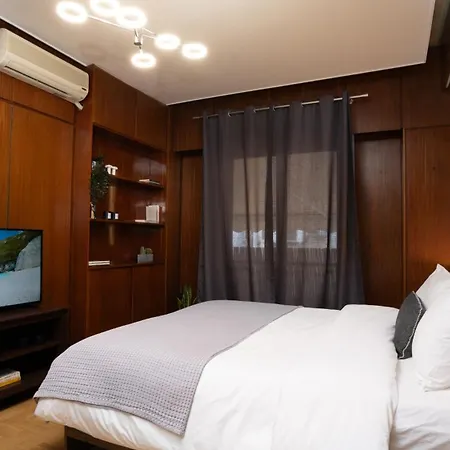 Quiet Center On A Pedestrian Street Apartment *