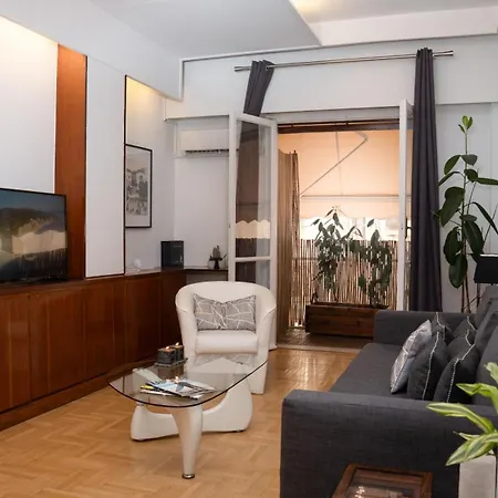Quiet Center On A Pedestrian Street Apartment *