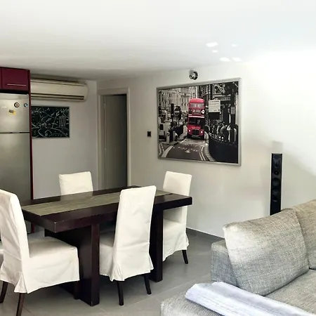 Glyfada's Luxury