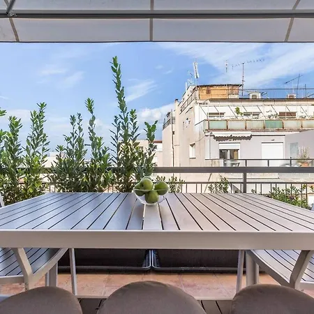 Emily In - Chic Flat With Terrace Syntagma E1 *