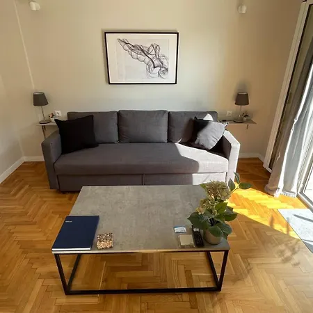 Apartment 4 Newly Renovated Charming Steps From Panormou Metro Station Athens