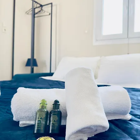 Apartment Yuna Penthouse, 100sqm Private Rooftop Terrasse, Acropolis By Foot Athens