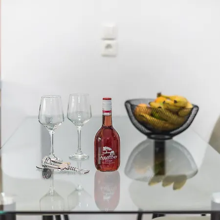 Contemporary 200m From Acropolis 100mbps Netflix Apartment