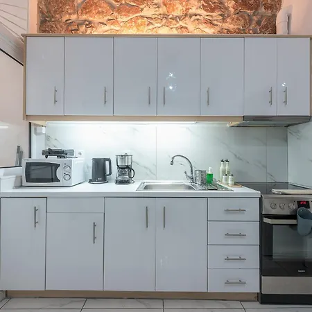 Contemporary 200m From Acropolis 100mbps Netflix * Athens